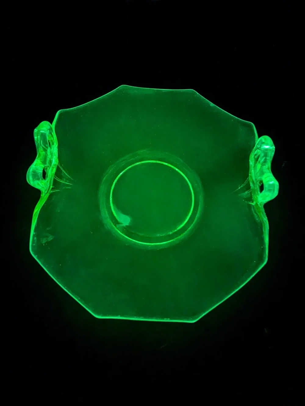 VINTAGE GREEN URANIUM GLASS Handled Serving Dish / Candy Dish - GLOWS under UV!!